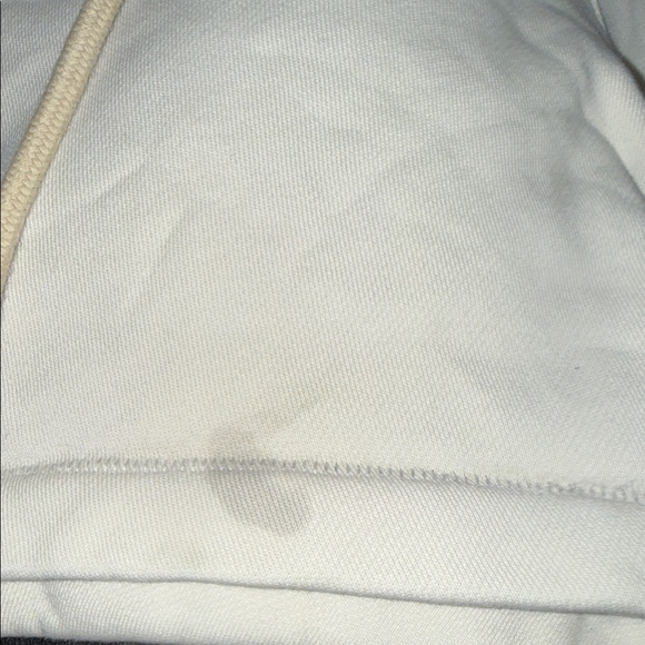 Essential - Picture 3 of 5